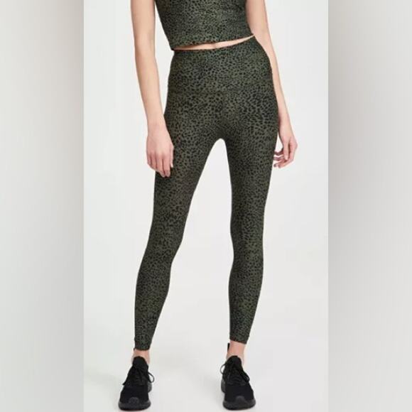 Beyond Yoga Pants - Beyond Yoga Animal Print Green/Black leggings Size S